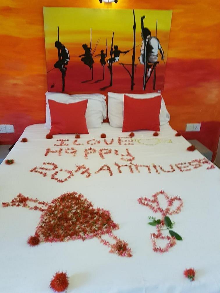Maple Leaf Hotel Негомбо Экстерьер фото
